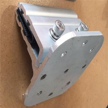 Sistem Pemasangan Bumbung Suria (Standing Seam Roof Hooks)